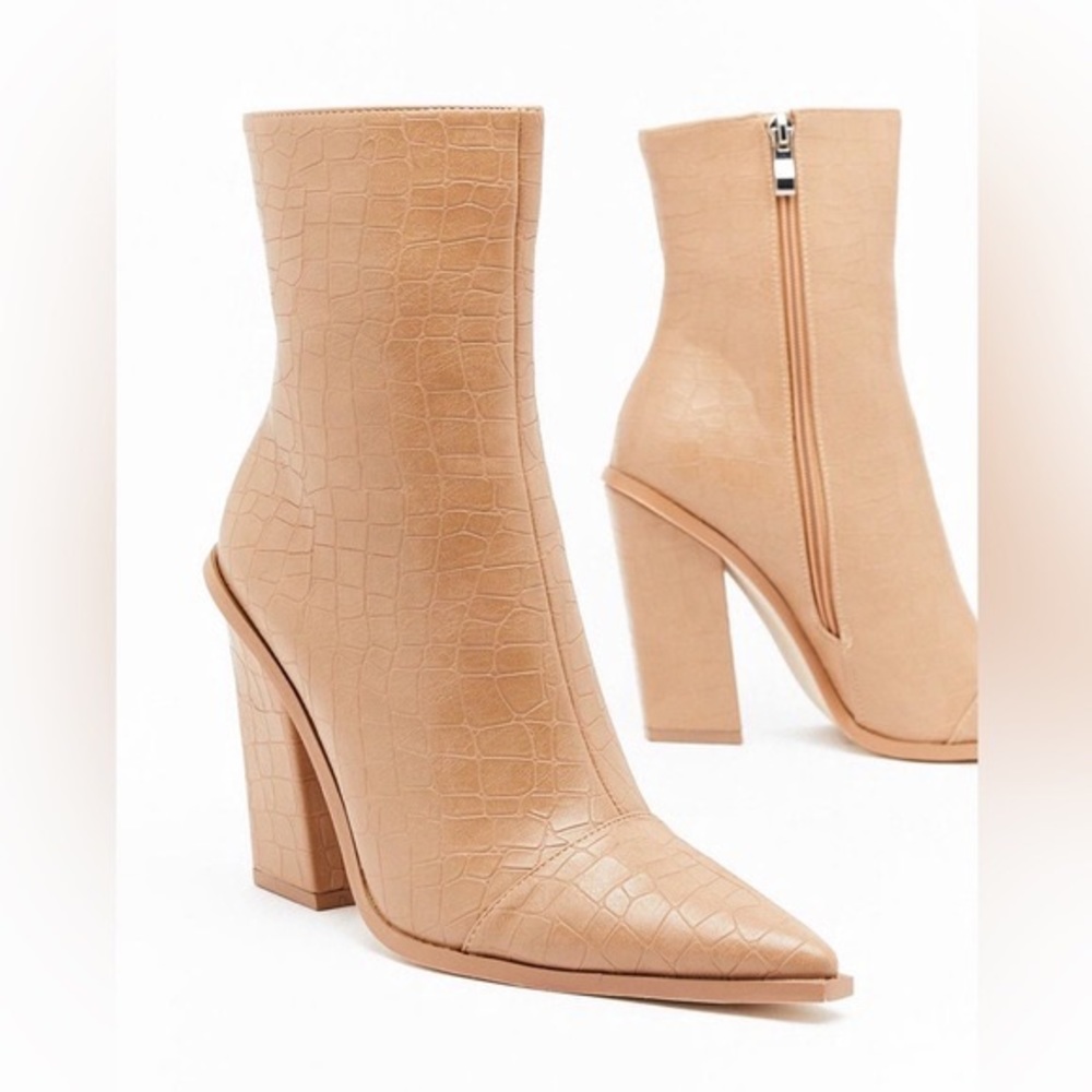 BRAND NEW! Never worn ankle boots from Nasty Gal